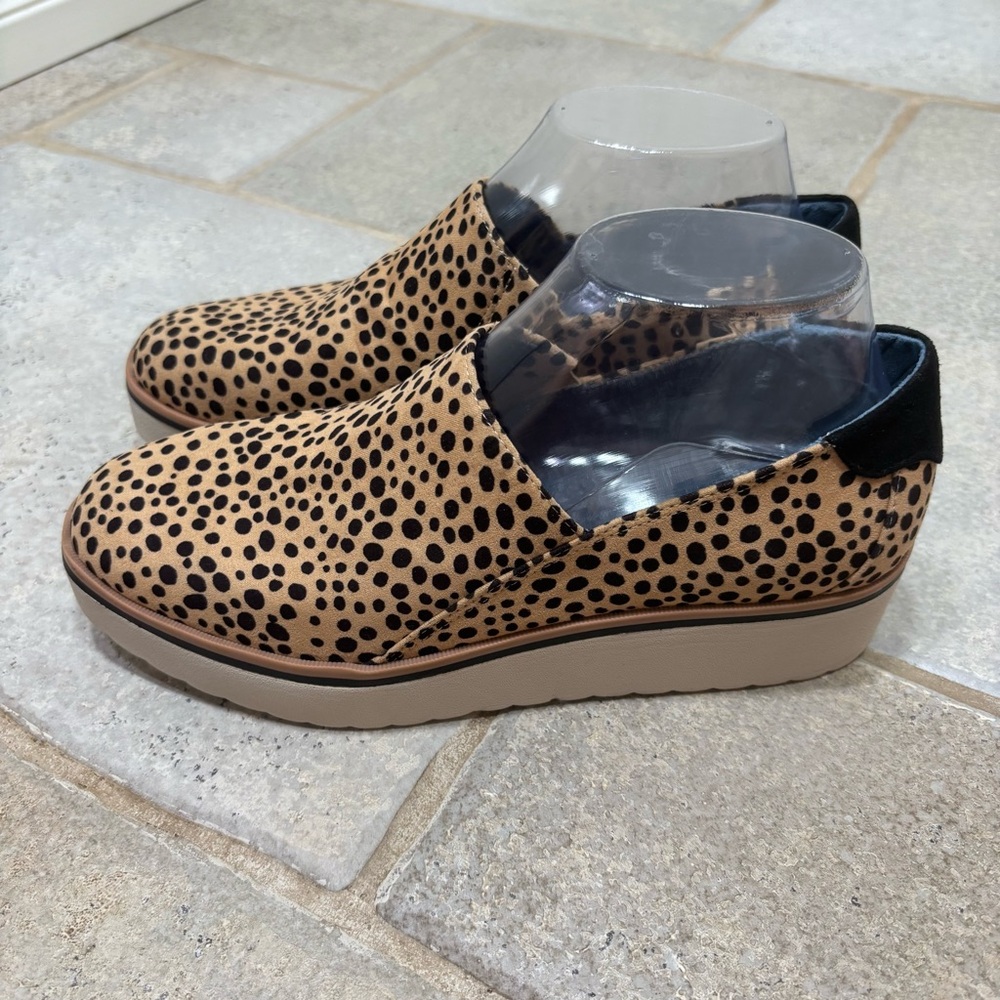 Dr. Scholl's Look Out Platform Slip-On Shoe Women’s 7 Leopard Print